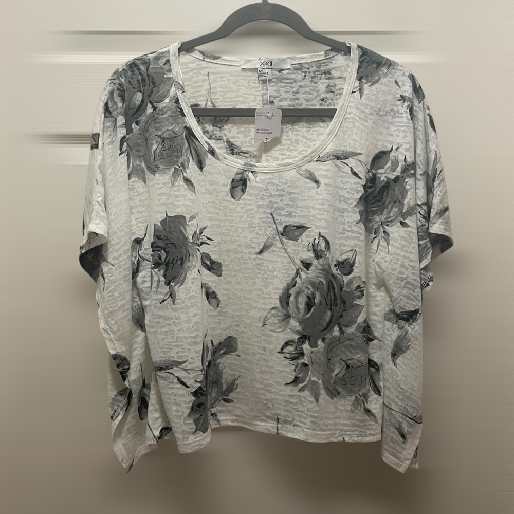Forever 21 Floral Print Women's Poncho Top